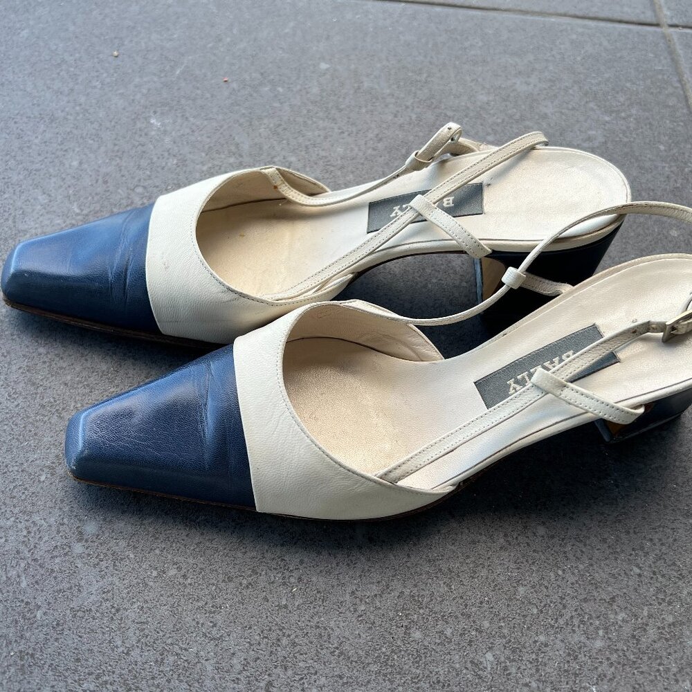 Bally two tone pump.